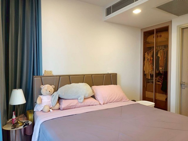 ขายด่วน! คอนโดหรูใจกลาง New CBD One 9 Five อโศก-พระราม 9 ใกล้ MRT สถานีพระราม 9 เพียงไม่กี่ก้าว ราคา 6,550,000 บาทรหัส TTR 2864 รายละเอียดห้องโครงการ: One 9 Five อโศก - พระราม 9 (One 9 Five Asoke - Rama 9)ตำแหน่ง: ชั้น 14 อาคาร Bพื้นที่ใช้สอย: 41.35 ตารางเมตร (ห้องกว้าง อยู่สบาย ไม่แออัด)รูปแบบ: 1 ห้องนอน / 1 ห้องน้ำเครื่องปรับอากาศ: 2 เครื่องที่จอดรถ: สิทธิ์จอดรถ 1 คันทำเล: ถ.พระราม 9 แขวงห้วยขวาง เขตห้วยขวาง กรุงเทพฯ จุดเด่นของ�