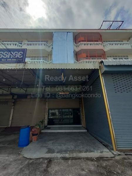 รหัสทรัพย์ : PN669BR0801ให้เช่า อาคารพาณิชย์ ตึกแถว โฮมออฟฟิศ  5 ชั้น ติดถนนราชพฤกษ์ตำบลบางกร่าง อำเภอเมืองนนทบุรี จังหวัดนนทบุรีรายละเอียดห้องโฮมออฟฟิศ ติดถนนราชพฤกษ์ขนาด 48 ตารางวา5 ชั้น 5 ห้องนอน 5 ห้องน้ำพื้นที่ใช้สอยเยอะเหมาะทำออฟฟิศ สำนักงาน โกดังเก็บสินค้าเดินทางสะดวกราคาเช่าเพียง 17,500 บาท/เดือนทำสัญญา  1  ปีเงินประกัน 3 เดือนค่าเช่าล่วงหน้า 1 เดือน(รวมจ่าย 4 เดือ�