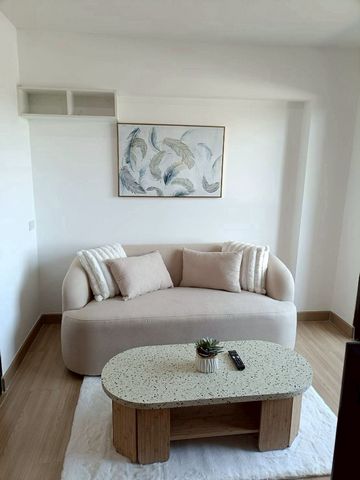 ราคาเพียง 1.59 ล้าน 32 ตรม. #Airporthome Condo #เฟอร์นิเจอร์ครบ #ใกล้สนามบินเชียงใหม่ พร้อมอยู่ ทำเลดี เดินทางสะดวก เหมาะทั้งอยู่อาศัยเองและลงทุนปล่อยเช่าชั้น 3 | ตึก Aขนาด 32 ตรม.1 ห้องนอน 1 ห้องน้ำเฟอร์นิเจอร์และเครื่องใช้ไฟฟ้าครบหิ้วกระเป๋าเข้าอยู่ได้ทันทีทีวีแอร์ 2 เครื่องตู้เย็นไมโครเวฟเครื่องทำน้ำอุ่นเครื่องซักผ้าเตียงขนาด 6 ฟุตโต๊ะทานข้าวสำหรับ 2 ท่านผ้าม่านครบสถานที