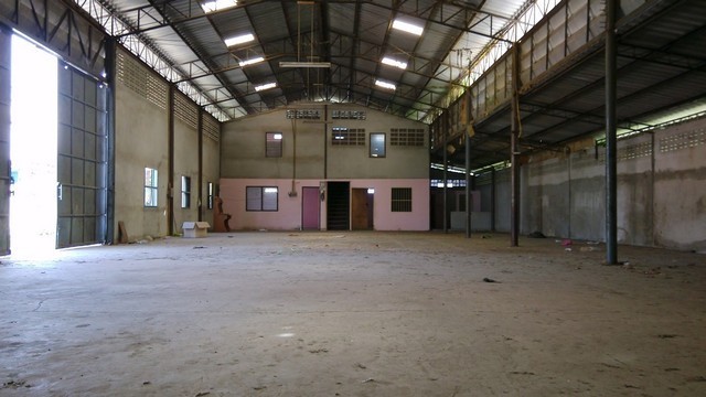  ให้เช่าโกดัง พื้นที่ใช้สอย 816 ตร.ม. มีบ้านพักคนงาน เหมาะเก็บสต็อกสินค้า หรือศูนย์กระจายสินค้า   เทศบาลบางปู 47 ท้ายบ้านใหม่ สมุทรปราการ 
