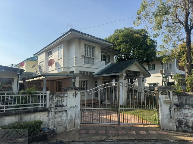 ขายบ้านเดี่ยว 2 ชั้น 73 ตรว. หมู่บ้านปรีชา ซอยสุวินทวงค์ 34 ใกล้มีนบุรี ใกล้ถนนรามคำแหง ขายตามสภาพ*** ราคาขาย 2,890,000 บาท ฟรีโอน (ตามสภาพ)ติดต่อ:: ชยา โทร/ID Line:: 0942823961   Link Line:: https://line.me/ti/p/3xFA1An8Kcรหัส# T26-702 บ้านเดี่ยว 2 ชั้น หมู่บ้านปรีชา ซอยสุวินทวงค์ 34 ขายตามสภาพ• ขนาด 73 ตรว. • 3 ห้องนอน • 2 ห้องน้ำ • พร้อมห้องรับแขก และครัว• จอดรถได้ 2-3 คันสถานที่ใกล้เคียง • ใกล้ถนนเส้นรามคำแหง • ไฟฟ้าสายสีชมพู ส�
