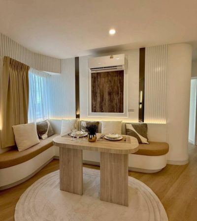 ให้เช่า 28,000/เดือน*เรือนคำทาวเวอร์คอนโด Ruankam Tower (2 ห้องนอน)กลางนิมมาน ซอย 12 วิวดอยสุเทพ วิวโล่ง 180 องศา บรรยากาศดีมาก.คอนโด 2 ห้องนอน พร้อมอยู่ทำเลใจกลางนิมมาน เดินทางสะดวกเหมาะทั้งอยู่อาศัยและ Work from Home.ขนาด 58 ตร.ม. ชั้น 62 ห้องนอน1 ห้องน้ำ1 ห้องนั่งเล่นครัวแยกเป็นสัดส่วนโซนซักล้าง.จุดเด่นห้องวิวดอยสุเทพ 180 องศาห้องโปร่ง โล่ง แสงธรรมชาติดีผู้อาศัยส่วนใหญ่เป็นผู้ใหญ่ เงี�