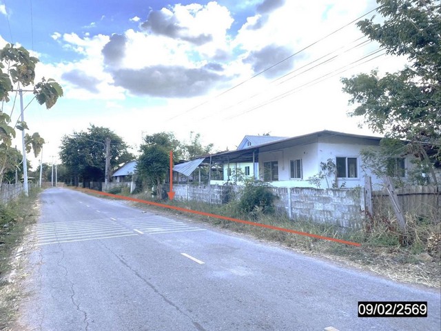   บ้านเดี่ยว ขอนแก่น ถนน สายบ้านหนองมะเขือ - บ้านบุอ้ายตู้  อำเภอ พล จังหวัด ขอนแก่น  บ้านเดี่ยว ขอนแก่น ถนน สายบ้านหนองมะเขือ - บ้านบุอ้ายตู้  อำเภอ พล จังหวัด ขอนแก่น  ราคาโปรโมชั่น  4,438,000  บาท    ลดจาก 5,914,000 บาท ราคาโปรโมชั่นตั้งแต่วันที่ 1 เมษายน 2569 – 30 มิถุนายน 2569  รายละเอียดทรัพย์ -  เนื้อที่ 778.00 ตร.ว.  พื้นที่ใช้สอย 375.50 ตร.ม. -  6 ห้องนอน 2 ห้องน้ำ  -  2 ที่จอดรถ  -  บ้านหันไปทางทิศตะวัน