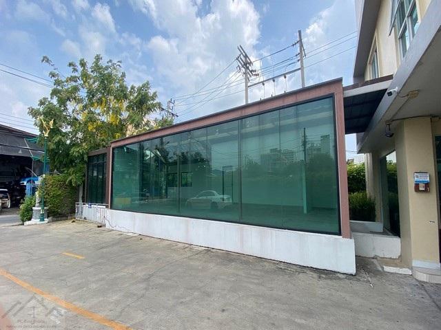 ให้เช่าShop House114ตร.มย่านประชาอุทิศรัชดาเหม่งจ๋าย ที่Siam Privi Hotelทำเลดีอยู่ภายในพื้นที่โรงแรมราคาเช่า 20,000 บาท / เดือน ( ประกัน 2 เดือน ล่วงหน้า 1 เดือน )ที่ตั้ง ถนนประชาอุทิศ แขวงสามเสนนอก เขตห้วยขวาง กรุงเทพมหานคร 10310ติดต่อ : คุณภัสพงณ์ 0634098164Line : deedee23https://www.facebook.com/profile.php?id=61581484955548พื้นที่ใช้สอย 114 ตารางเมตรทำเลดี อยู่ภายในพื้นที่โรงแรมเหมาะสำหรับเปิดคาเฟ่ ร้านนวด ร้านเสริมสวย ออฟฟิศ ธุรก