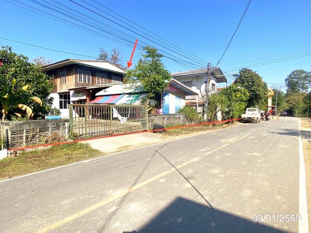   บ้านเดี่ยว กาฬสินธุ์ ถนน สายยางตลาด - โพนทอง อำเภอ กมลาไสย  ถนน สายยางตลาด - โพนทอง (ทล.2116) ตำบล ดงลิง อำเภอ กมลาไสย จังหวัด กาฬสินธุ์  ราคาโปรโมชั่น 5,156,000 บาท    ลดจาก 7,161,000 บาท ราคาโปรโมชั่นตั้งแต่วันที่ 1 เมษายน 2569 – 30 มิถุนายน 2569  รายละเอียดทรัพย์ -  เนื้อที่ 2345.00 ตร.ว.  พื้นที่ใช้สอย 259.50 ตร.ม. -  4 ห้องนอน 1 ห้องน้ำ  -  2 ที่จอดรถ  -  บ้านหันไปทางทิศใต้  พิกัดทรัพย์ : https://maps.app.goo.gl/CB3v5irJ22ptRmo87  สถานที่ใ