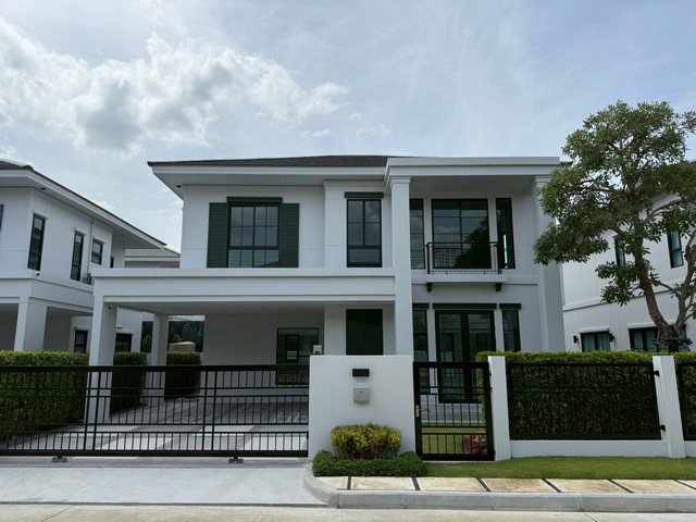 LV53518 ขาย บ้านเดี่ยว เศรษฐสิริ วัชรพล-เทพรักษ์ (Setthasiri Watcharapol-Thepharak)บ้านสวย สภาพนางฟ้า ทิศใต้รับลม พื้นที่สวนกว้าง เป็นส่วนตัวสุดๆราคาขาย : 13,990,000 บาท (ค่าธรรมเนียมการโอนคนละ 50/50)ที่ตั้ง : ซ.รัตนโกสินทร์สมโภชน์ ถ.วัชรพล แขวงท่าแร้ง เขตบางเขน กทม.ชื่อโครงการ : เศรษฐสิริ วัชรพล-เทพรักษ์ / Setthasiri Watcharapol-Theprakรายละเอียด :- พื้นที่ใช้สอย 205 ตร.ม. - ขนาดที่ดิน 59.80 ตร.ว.- 4 ห้องนอน - 4 ห้องน้ำ- ห้องพักผ่อน: