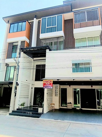 #ขายทาวน์โฮม 3.5 ชั้น 2 คูหา ติดกัน โครงการอนินทาวน์ เทียนทะเล 7 ท่าข้าม พระราม 2 บางขุนเทียน#รายละเอียดทรัพย์ขายทาวน์โฮม3.5ชั้น 2คูหาติดกัน ตั้งอยู่บ้านเลขที่ 8/143-144 โครงการ  อนินทาวน์ เทียนทะเล7ท่าข้าม พระราม2บางขุนเทียน  เนื้อที่คูหาละ19.5ตรว.หน้ากว้าง5.5เมตร 3ห้องนอน3ห้องน้ำ+ห้องทำงาน+ห้องเอนกประสงค์ จอดรถในร่มได้2คัน หน้าบ้านได้2คัน+แอร์+ตู้เสื้อผ้าบิ้วอิน ตกแต่งสวย �
