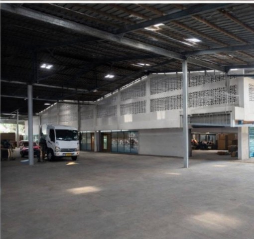 AOM 2862โกดังให้เช่า  โกดัง พร้อมออฟฟิศ @สุขสวัสดิ์ 72 ให้เช่า Warehouse with office @Suk Sawat 72  For rentพร้อมเข้าใช้งาน  Location : (ใกล้ทางด่วน กาญจนาเพียง 2 นาที , สุขสวัสดิ์ 72 พระประแดง สมุทรปราการ ) ค่าเช่า : 143,440 บาท/เดือน พื้นที่ใช้สอย 2,608 ตร.ม. |  ราคา 55 บาท ต่อตร.ม.จุดเด่นทรัพย์ : โซนสีม่วง  รองรับคลังสินค้า / กระจายสินค้า เหมาะกับ DC / E-commerce / Logistic มีออฟฟิศ 2 ชั้นพร้อมห้อง Live สินค้า เหมาะสำหรับธุรกิจ E-commerceปล่อยเช่าร�