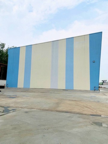 AOM 2861ขายๆๆๆๆ โรงงาน ขนาด 3,300 ตรม. หนองอิรุณ บ้านบึง ชลบุรี ผังสีเหลืองที่ดิน 5-2-70 ไร่ มีใบอนุญาต ร.ง 4 มีใบอนุญาตโรงงาน 106 ราคาขายเพียง 75,000,000 บาท รายละเอียดโรงงาน มีใบอนุญาตโรงงาน 106โรงงานหลังที่ 1 พื้นที่ 1,250 ตรม.โรงงานหลังที่ 2 พื้นที่ 2,050 ตรม.พื้นรองรับน้ำหนัก 3 ตัน ต่อ ตรม.ที่ดินหน้ากว้าง 55 เมตร ลึก 185 เมตรระบบไฟฟ้า 3 เฟส (ขนาดหม้อแปลง 160 KVA.) มีกล้องวงจรปิดและเจ้าหน้าที่รักษาควา�