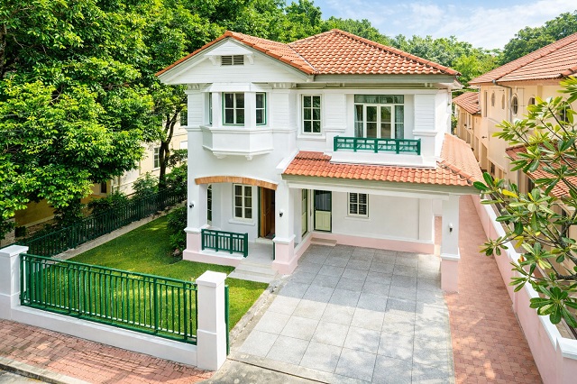 คุณคือคนแรกของบ้านเดี่ยว โรงแรมเลอทาน่า  3 นอน 3 น้ำ พร้อมเฟอร์ฯ ใกล้ เทพารักษ์-บางปลา รร.ธนสิทธิ์อนุสรณ์ 1.2 กม. เนื้อที่ 68 ตร.ว. 158 ตร.ม.ทำเลชัยพฤกษ์ เทพารักษ์ บางปลา เงียบสงบ เป็นส่วนตัว เหมาะกับพักอาศัย โฮมออฟฟิศ  18,998-19,999 B-M.เดินทางง่าย ใกล้ตลาดบางพลีซิตี้ 3.3 กม.โรงพยาบาล และแหล่งไลฟ์สไตล์ครบครันYou are the first one. LeTana Hotel Detached house with 3 bed and 3 bath fully furnished near Theparak-BangPla  Thanasit Anusorn School 1.2 km. Land area 68 sq.wa 158 sq.m. Located in Chaiyapruek Thepara