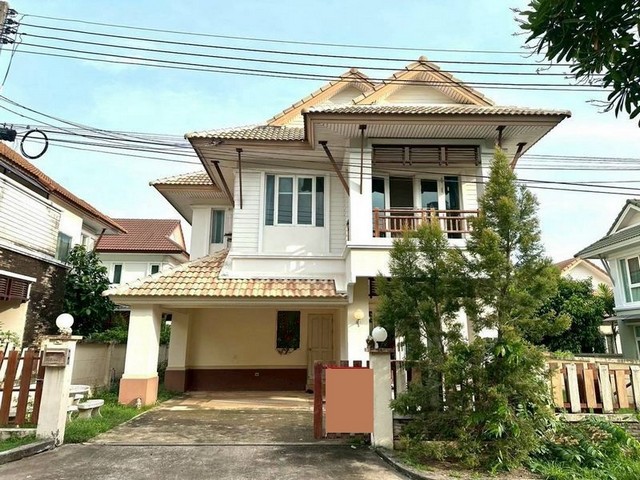 TEL:088-559 5199 คุณเอLine:https://line.me/ti/p/C0eGe0whLXายบ้านเดี่ยว 2 ชั้น โครงการ Casalunar Village บางพระ-ศรีราชาบ้านสวยโครงการติดทะเล ถนนสุขุมวิทราคา 7.9 ล้านบาทเนื้อที่ 60 ตร.ว. 3 ห้องนอน 3 ห้องน้ำเงียบสงบเป็นส่วนตัว- ระบบรักษาความปลอดภัย 24 ชม- สะพานยื่นลงทะเลยาว 250 เมตร- ด้านหน้าติดถนนสุขุมวิทด้านหลังติดทะเล- มีร้าน Sea food (ชมทะเล)สถานที่ใกล้เคียง- Central ชลบุรี Central ศรีราชา Robinson ศรีราชา- Makro ชลบุรี Big C Lotus ตลาดหนองมน- ห�