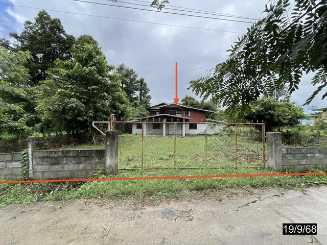   บ้านเดี่ยว กาฬสินธุ์ ถนน เลียบคลองชลประทาน อำเภอ ยางตลาด จังหวัด กาฬสินธุ์  ถนน เลียบคลองชลประทาน(กส.4064) ตำบล คลองขาม อำเภอ ยางตลาด จังหวัด กาฬสินธุ์  ราคาโปรโมชั่น 1,916,000  บาท    ลดจาก 2,634,000 บาท ราคาโปรโมชั่นตั้งแต่วันที่ 1 เมษายน 2569 – 30 มิถุนายน 2569  รายละเอียดทรัพย์ -  เนื้อที่ 761.00 ตร.ว.  พื้นที่ใช้สอย 304.50 ตร.ม. -  2 ห้องนอน 2 ห้องน้ำ  -  2 ที่จอดรถ  -  บ้านหันไปทางทิศตะวันออก  พิกัดทรัพย์