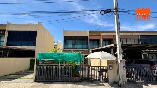 ขายทาวน์โฮมหลังมุม/หน้าสวน Urbano รามคำแหง 94 – ทำเลดีที่สุดในโครงการ หน้าบ้านไม่ติดใคร!ทำเลที่ตั้ง : 100 ถ. รามคำแหง 94, แขวงสะพานสูง, เขตสะพานสูง, กรุงเทพมหานคร 10240Google map : https://maps.app.goo.gl/xN7oKjdfdbK8HghPAบ้านอยู่ซอย 3รายละเอียด : M12920- ที่ดิน 29.2 ตารางวา- พื้นที่ใช้สอย 119 ตารางเมตร- 3 ห้องนอน / 2 ห้องน้ำ / จอดรถในบ้านและหน้าบ้านได้รวม 3 คัน- บ้านหลังมุม- หน้าบ้านหันทิศใต้ (รับลมดีตลอดปี)- ขายบ้านเปล่า มีบ