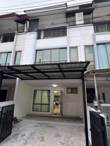 ให้เช่าทาวน์โฮม 3 ชั้น โครงการ เดอะ ไพรเวท สุขุมวิท-บางจาก The Private Sukhumvit-Bangchak ซอยสุขุมวิท 97/1 ใกล้ BTS บางจาก เหมาะพักอาศัยติดต่อ คุณช่อผกา โทร 0616198565 LINE 0616198565สำรอง LINE 0812523279 ส่งลิ้งก์ไว้ได้เลย- ให้เช่าทาวน์โฮม 3 ชั้น โครงการ เดอะ ไพรเวท สุขุมวิท-บางจาก The Private Sukhumvit-Bangchak ซอยสุขุมวิท 97/1 ใกล้ BTS บางจาก- 3 ชั้น หน้ากว้าง 5 เมตร- พื้นที่ใช้สอยประมาณ 170 ตารางเมตร- 3 ห้องนอน 4 ห้องน้ำ- เฟอร์นิเจอร์ครบ พร้อ�