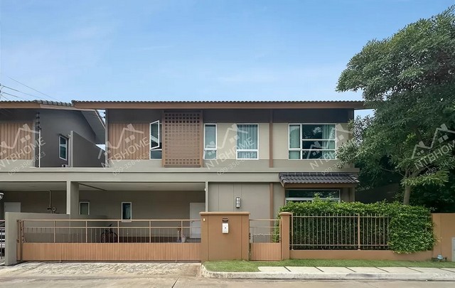 บ้านแฝด 2 ชั้น อณาสิริ กรุงเทพ – ปทุมธานี 2 แปลงมุม สภาพดีพร้อมอยู่ สไตล์ญี่ปุ่น ใกล้โรงเรียนพระแม่มารีอุปถัมภ์* แปลงมุมพื้นที่ 39.7 ตร.ว. ฟังก์ชัน 3 ห้องนอน 4 ห้องน้ำ 2 ที่จอดรถ มีครัว+เคาเตอร์ แถมแอร์ เฟอร์นิเจอร์บางส่วน เครื่องทำน้ำอุ่น ปั๊มน้ำแท้งค์น้ำพร้อมใช้งาน มีพื้นที่ใช้สอยรอบตัวบ้าน* เชื่อมต่อถนนกรุงเทพ-ปทุมธานี, สะพานนนทบุรี-บางบัวทองฯ ใกล้จุดขึ้นทางด�