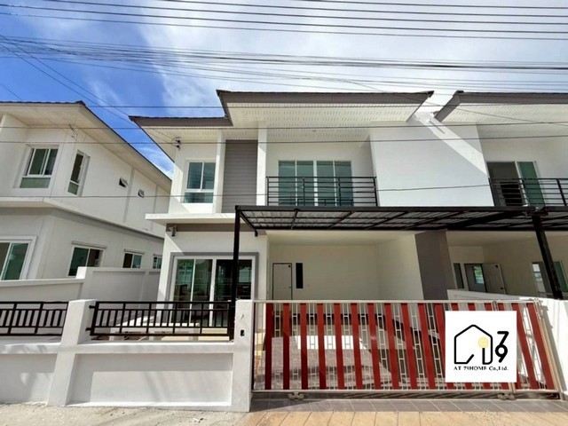 ให้เช่าบ้านเดี่ยว2ชั้น บ้านใหม่ นิคมพัฒนา ซอย2 พร้อมเฟอร์นิเจอร์ครบ ระยอง ราคาเช่า 25,000/เดือน สัญญา1ปีประกัน2เดือน+ค่าเช่า1เดือน 50 ตร.ว.3 ห้องนอน3 ห้องน้ำ 1 ห้องครัว2 ที่จอดรถ  เฟอร์นิเจอร์และเครื่องใช้ไฟฟ้า เตียงนอนพร้อมที่นอน ตู้เสื้อผ้า  3 ห้องนอน แอร์ 3 เครื่อง เครื่องทำน้ำอุ่น 1 เครื่อง ไมโครเวฟ เครื่องซักผ้า ตู้เย็น เตาแก๊ส ทีวี โต๊ะทานข้าว สถานที่ใกล้เคียง โลตั�