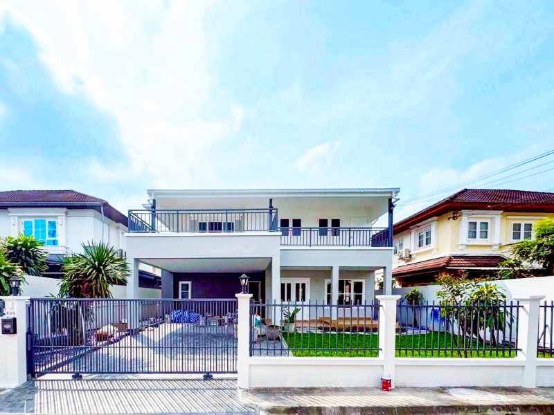 ใกล้โรงเรียน RIS มีนบุรี 900 ม.เพอร์เฟคเพลส บ้านเดี่ยว 4 นอน 3 น้ำ  รามคำแหง164 52 ตร.ว. พื้นที่ใช้สอย 180 ตร.ม. พร้อมเฟอร์ฯ และเครื่องปรับอากาศ 49,999 B-M.ทำเลศักยภาพในย่านมีนบุรี บรรยากาศเงียบสงบ เหมาะสำหรับอยู่อาศัย โฮมออฟฟิศ ใกล้นวมินทร์พลาซ่า 1.8 กม.ตลาด สถานศึกษา โรงพยาบาล แหล่งช้อปปิ้ง  และรถไฟฟ้า เดินทางสะดวก เชื่อมต่อถนนหลักได้ง่ายnear RIS MinBuri 900m. Perfect Place Ramkhamhaeng164 4-bed 3-bath detached house  52 sq.wa. with 180 sq.m. usa