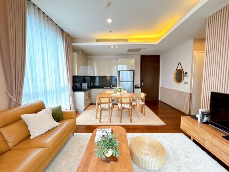 Quattro By Sansiri Thonglor | Elegant 2-Bedroom Residence in Prime Thonglor 82 SQ.M. | 2 Bedrooms | Fully Furnished | Ready to Move InExperience sophisticated urban living at Quattro By Sansiri, located in the heart of Thonglor — Bangkok’s premier lifestyle district.This beautifully appointed 2-bedroom, 2-bathroom corner unit offers a spacious layout, excellent natural light, and a comfortable living atmosphere designed for modern city life.Residence Highlights-Spacious 82 SQ.M. living area-2 Bedrooms | 2 Bathrooms-Fully furnished with quality furniture and appliances-Corner unit with bright and airy ambiance-Mid-high floor (15th–20th floor) with relaxing Sukhumvit views-Separate living and dining areas for comfortable daily livingLifestyle Facilities-Swimming pool-Fully equipped fitness center-24-hour security-Professional residential management-Complimentary shuttle service to BTS ThonglorPrime Thonglor Location-Enjoy effortless access to Bangkok’s best lifestyle destinations