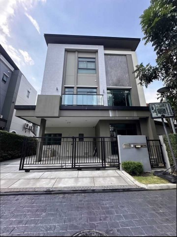 AOM 2894【For Sale / ขาย】The Gentry Sukhumvit 101 Luxury Detached House | Private Residence | Prime Sukhumvit Location   โครงการ The Gentry Sukhumvit 101 เดอะ เจนทริ สุขุมวิท 101 แขวงบางจาก เขตพระโขนง,กรุงเทพมหานคร  4  ห้องนอน   4   ห้องน้ำ   1  ห้องรับแขก   1  ห้องครัว   ที่ดิน   58.25 ตร.ว.   ใช้สอย   390.00 ตร.ม.ราคา 29,000,000บ้านเดี่ยวระดับ Luxury ที่ออกแบบอย่างพิถีพิถัน ให้ความเป็นส่วนตัวสูง พร้อมพื้นที่ใช้สอยขนาดใหญ่ เหมาะสำหรับครอบครัว ผู้บริหาร และชาวต่างชาติ ทำเลสุขุมวิท เ