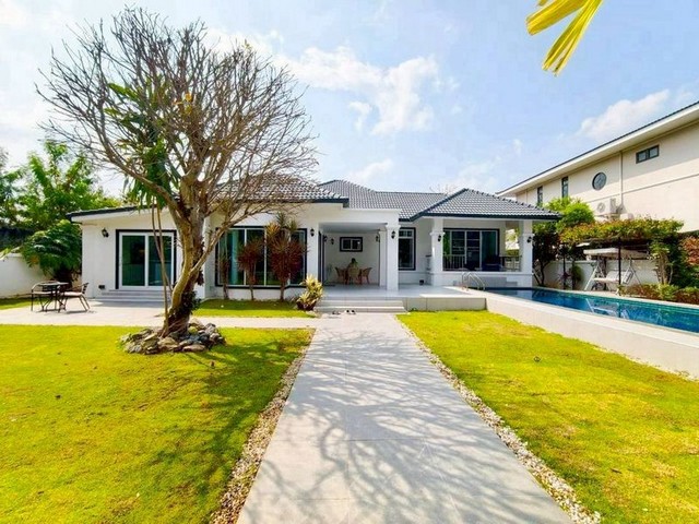 Pool Villa หรู ทำเลศักยภาพ เดินทางสะดวก เฟอร์นิเจอร์ครบ แม่เหียะ