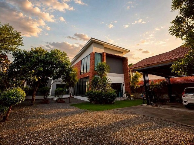 บ้านเดี่ยว 2 ชั้น สไตล์รีสอร์ท เฟอร์นิเจอร์ครบ ทำเลคุณภาพ หางดง