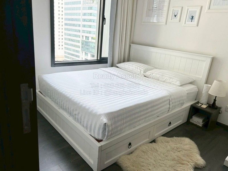 รหัสทรัพย์ : CR6906-R1004คอนโด เอดจ์ สุขุมวิท 23 / Edge Sukhumvit 23รายละเอียดห้อง- ขนาดห้อง 30 ตร.ม.- 1 ห้องนอน 1 ห้องน้ำ 1 ห้องนั่งเล่นพร้อมครัว- ชั้น 14 เฟอร์นิเจอร์- เตียงนอนพร้อมที่นอน- ตู้เสื้อผ้า- โซฟา  - โต๊ะกินข้าว- เคาน์เตอร์ครัวบิ้วอิน เครื่องใช้ไฟฟ้า - ทีวี- ตู้เย็น- ไมโครเวฟ- เครื่องซักผ้าค่าเช่า 25,000 บาท / เดือน- ชำระค่ามัดจำ 2 เดือน- ชำระค่าเช่าล่วงหน้า 1 เดือน- ระยะเวลาสัญญาขั้นต่ำ 1 ปี_ _