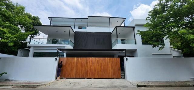ให้เช่าโฮมออฟฟิศ3ชั้น132ตร.วถนนสุขุมวิท71ซอยปรีดีพนมยงค์26ใกล้BTSพระโขนง