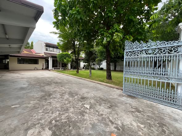 T26-784 ขาย บ้าน หมู่บ้านปัญญา พัฒนาการ 30 2 งาน 220 ตารางวา กรุงเทพ สวนหลวง    ชั้นที่ 1