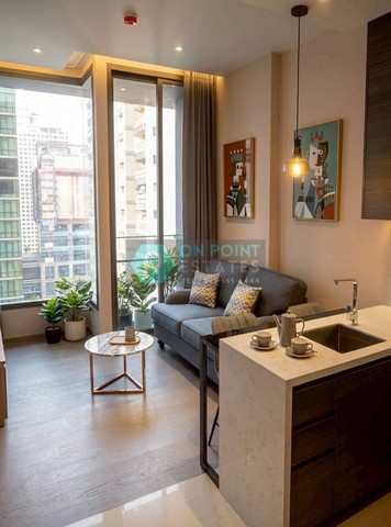 The ESSE Asoke (Agent Post)           1 Bedroom 1 Bathroom for Rent** RENTAL PRICE : 35,000 Baht / month (1 Year Contract ) **Listing ID : A2351Location : Sukhumvit Soi 21Room Type : 1 Bedroom 1 BathroomRoom Size : 37 Sq.m.Function :- Fully Furnished- Gym / Swimming pool / Sauna- BTS Asok, MRT Sukhumvitดิ เอส อโศก ให้เช่า 1 ห้องนอน 1 ห้องน้ำ ** ราคาเช่า : 35,000 บาท ต่อเดือน (สัญญา 1 ปี) **Listing ID : A2351พื้นที่ : ซอย สุขุมวิท 21ประเภท : 1 ห้องนอน 1 ห้องน้ำขนาด : 37 ตารางเมตรFunction :- ตกแต่งพร้อมอาศัย ฯ- ส่วนกลางประกอบด้วย ฟิตเนส / สระว่ายน้ำ / ซาวน่า ฯ- ใกล้ BTS อโศก, MRT สุขุมวิทContactJanyanan (Pang)Tel / WhatsApp : +66 (0