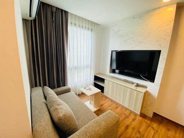 For sale /ขาย Stasia Residences Sriracha Condominium 40 ตร.ม. 1 ห้องนอน 1 ห้องน้ำ เฟอร์ครบสเตเซีย เรสซิเดนซ์ ศรีราชา คอนโดมิเนียม (Dormy) ชั้น 5--Location: 58 Moo.4, T.Surasak A ตำบล ศรีราชา อำเภอศรีราชา ชลบุรี 20110 ไทยhttps://maps.app.goo.gl/5gtZpzy5LzaH1ipt8--Contact Noraisah C. Tel :083-1929991069-2026562081-3232938--1 ห้องนอน พร้อมเฟอร์นิเจอร์ครบ ราคาขาย 1,600,0000 บาท ขนาดห้อง 40 ตรม. / Size from 40 sq.m.สิ่งอำนวยความสะดวก / facilities– ออนเซ็น / Onsen– สระว่ายน้ำ / Swimming pool– ฟิตเนส / Fitness room– กอล์ฟในร่ม / Golf Simulator** ไม่อนุญาตให้เลี้�