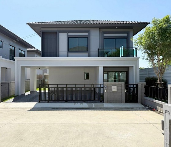 ขาย ให้เช่า บ้านเดี่ยว 2 ชั้น โครงการ บริทาเนีย บางนา – ศรีวารี บ้านตกแต่ง พร้อมเข้าอยู่ให้เช่าราคา 65,000 บาท /เดือน ประกัน 2 ล่วงหน้า 1 สัญญา 1-3ปีขายพิเศษ 8,790,000 บาท ค่าโอนคนล่ะครึ่งติดต่อ คุณช่อผกา โทร 0616198565 LINE 0616198565สำรอง LINE 0812523279 ส่งลิ้งก์ไว้ได้เลย- พื้นที่ 55.1 ตรว -พื้นที่ใช้สอย 190 ตรม -หน้าบ้านทิศเหนือ แดดไม่ร้อน ลมเย็นสบายทั้งปี- 4 ห้องนอน 4 ห้องน้ำ -3 จอดรถในร่ม- บ้านหลังริมใน ซอย