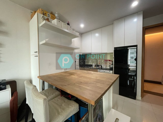 Circle Condominium (Agent Post)1 Bedroom 1 Bathroom for Rent** RENTAL PRICE : 21,000 Baht / month (1 Year Contract) **Listing ID : A2807Location : Petchaburi soi 36Room Type : 1 Bedroom 1 BathroomRoom Size : 45 Sq.m.Function :- Fully Furnished- Gym / Swimming pool / Sauna- Near BTS Nana, MRT Petchaburi, Airportlink Makkasanเซอร์เคิล คอนโดมิเนียมให้เช่า 1 ห้องนอน 1 ห้องน้ำ** ราคาเช่า : 21,000 บาท ต่อเดือน (สัญญา 1 ปี) **Listing ID : A2807พื้นที่ : เพชรบุรี 36ประเภท : 1 ห้องนอน 1 ห้องน้ำขนาด : 45 ตารางเมตรFunction :- ตกแต่งพร้อมอาศัย ฯ- ส่วนกลางประกอบด้วย ฟิตเนส / สระว่ายน้ำ / ซาวน่า ฯ- อยู่ใกล้ BTS นานา, MRT เพชร�