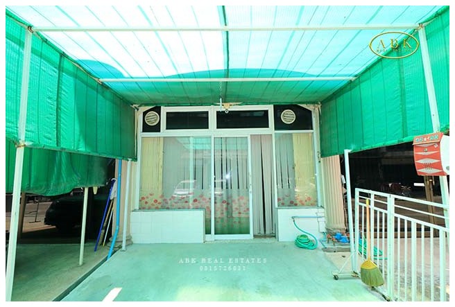 ขายด่วนมาก อาคารพาณิชย์ 4.5 ชั้น  ใกล้ MRT เตาปูน เพียง 6.95 ล้านบาท รายละเอียดเพิ่มเติม อาคารพาณิชย์ 4 ชั้นครึ่ง มีดาดฟ้าขนาด 17.1 ตรว พื้นที่ใช้สอย 192 ตรมต่อเติมเรียบร้อย พร้อมเข้าอยู่อาศัย มีแอร์ 4 เครื่องห้องนอน 6 ห้อง ห้องน้ำ 4 ห้อง ห้องรับแขก 1 ห้อง ห้องครัว 1 ห้องจอดรถหน้าบ้านได้ 1 คัน หน้าบ้านกว้าง 4 เมตรเดินทางสะดวก ห่างจากสถานีรถไฟฟ้าเตาปูน 300 เมตร   ราคา 6,950,000 บาท สถานที�