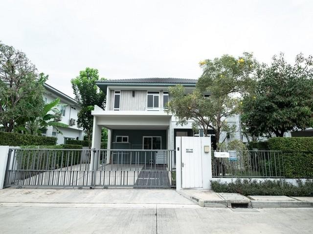 ให้เช่า - ขายบ้านเดี่ยว 2 ชั้น 76.5 ตรว. 5 ห้องนอน โครงการมัณฑนาบางนา-วงแหวน (รามคำแหง 2) ใกล้เมกะบางนาติดต่อ:: ชยา โทร/ID Line:: 0942823961Link Line:: https://line.me/ti/p/3xFA1An8Kcรหัส# T26-891บ้านเดี่ยวหรู โครงการ มัณฑนาบางนา-วงแหวน (รามคำแหง 2) ใกล้เมกะบางนา• ขนาดที่ดิน 76.5 ตรว• พื้นที่ใช้สอย 222 ตรม• 4 ห้องนอน 1 ห้องพักผ่อน• 5 ห้องน้ำ• 1 ห้องแม่บ้าน 1 ห้องน้ำ 2 ห้องครัว• 3 ที่จอดรถ• บิ้ล์ทอินชั้นล่างทั้งชั้น• บิล์ทอินห้�