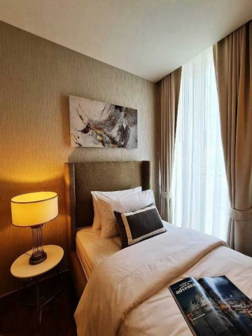 AOM 2942For Sale  ขาย Noble BE33 Sukhumvit 33 2นอน/2น้ำ 60 ตรม   โครงการ Noble BE 33 แขวงคลองตันเหนือ เขตวัฒนา,กรุงเทพมหานคร   คอนโด   2  ห้องนอน   2   ห้องน้ำ    ใช้สอย   59.51 ตร.ม.ราคา 16,250,000คอนโดลักชัวรีใจกลางสุขุมวิท ทำเล Prime Location ใกล้ BTS พร้อมพงษ์ รายล้อมด้วย EmQuartier, Emporium และย่านไลฟ์สไตล์ระดับพรีเมียม เหมาะสำหรับอยู่อาศัยและลงทุนในทำเลที่เป็นที่ต้องการสจุดเด่นห้อง ห้องขนาดใหญ่ 59.51 ตร.ม. 2 ห้องนอน 2 ห้องน้ำ เหมาะสำหรับ�