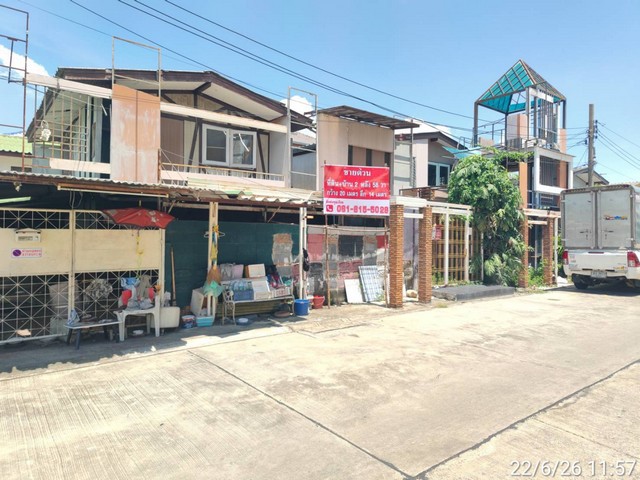ขายที่ดินพร้อมบ้าน 2 หลัง เนื้อที่ 58 ตารางวา ถนนสรงประภา สีกัน ดอนเมืองซอยสรณคมน์ 25 หน้ากว้าง 20 เมตร ลึก 14 เมตรราคาขาย 3 ล้านบาทสถานที่ใกล้เคียง- ท่าอากาศยานดอนเมือง- ตลาดเซฟวันโก แยก คปอ.- ตลาดโอโซนวัน ดอนเมือง- CJ MORE ซีเจ มอร์ สาขาซอยบุญมาก 2- โรบินสัน ศรีสมานที่ตั้ง ซอยสรณคมน์ 25 ถนนสรงประภา สีกัน ดอนเมือง กรุงเทพมหานคร--------------------------------------------------------สนใจชมบ้านหรือขอข้อมูลเพิ่