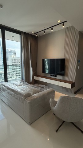 ให้เช่าคอนโด Q1 Sukhumvit ขนาด 2 นอน 92 ตรม. ทิศเหนือ วิวโล่ง ห้องใหม่ ติด BTS นานา 0 เมตร*** ห้องใหม่ วิวโล่งด้าน BTS ทิศเหนือ วิวโล่ง พร้อมอยู่ ****** ราคาให้เช่า 100,000 บาท ****** เงินประกัน 2 เดือน ล่วงหน้า 1 เดือน สัญญาขั้นต่ำ 1 ปี ****** สนใจติดต่อ คุณต่อ 089-175-6462 ***รายละเอียด (C2-0533)คอนโด คิววัน สุขุมวิท (Q1 Sukhumvit )- ชั้น 26 ขนาด 92 ตร.ม. ด้านทิศเหนือ- 2 ห้องนอน 2 ห้องน้ำ - 1 ห้องรับแขก - ที่จอดรถ แบบ Fixed 2 คันเครื่องใช้ไฟฟ้�