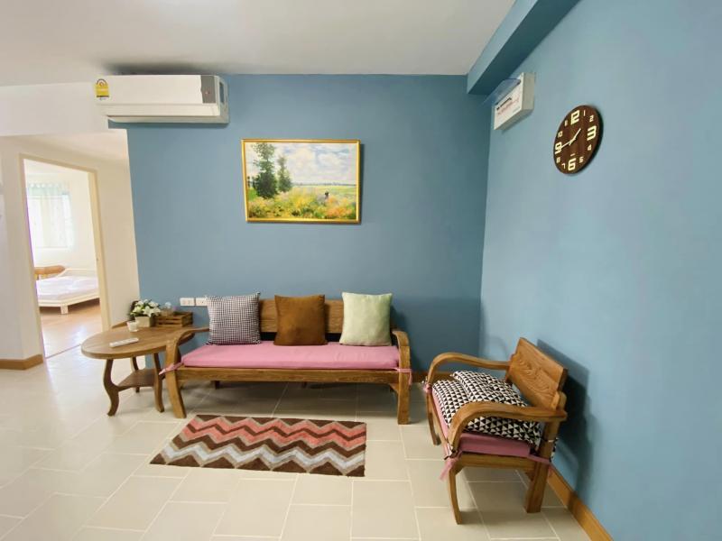 ศุภาลัย ซิตี้ รีสอร์ท รัชดา - ห้วยขวาง- ขนาดห้อง 61 ตร.ม- 2 ห้องนอน 1 ห้องน้ำ- อยู่ชั้น 4- ตึก 5- เฟอร์นิเจอร์ครบ- เครื่องใช่ไฟฟ้า ทีวี,ตู้เย็น,แอร์,ไมโครเวฟ,เครื่องทำน้ำอุ่น ฯราคาเช่า 18,000 บาท/เดือนราคาขาย 3,500,000 บาทสิ่งอำนวยความสะดวก- ลิฟท์- ที่จอดรถ- การรักษาความปลอดภัย 24 ชั่วโมง- กล้องวงจรปิด- สระว่ายน้ำ- ฟิตเนส- สวนหย่อม- Wi-FiSupalai City Resort Ratchada - Huai KhwangInformation Room - Room size 61 sq.m.- 2 bedroom, 1 bathroom - Floor 4- Tower 5- Fully furnished- Electr