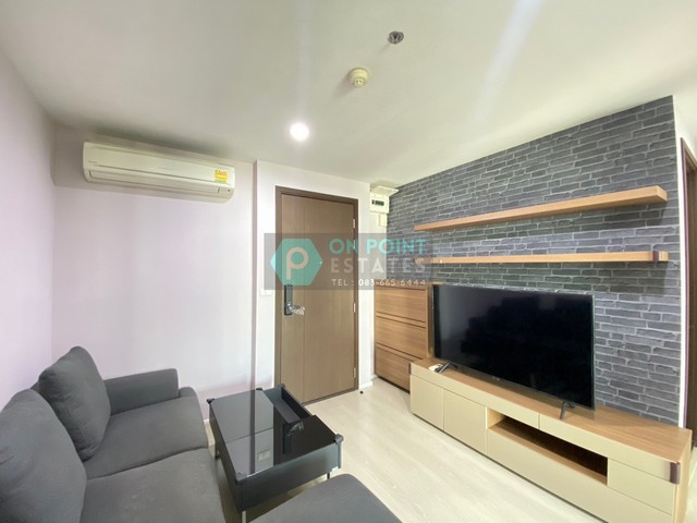 Rhythm Sathorn - Narathiwas (Agent Post)                        1 Bedroom 1 Bathroom for Rent ** RENTAL PRICE : 22,000 Baht / month (1 Year Contract) **Listing ID : A1470Location : Naradhiwas Rajanagarindra RoadRoom Type : 1 Bedroom 1 BathroomRoom Size : 38 Sq.m.Function :- Fully Furnished- Gym / Swimming pool / Sauna- BTS Chong Nonsi (700 m./ 9 mins walking distance)ริธึ่ม สาธร-นราธิวาส ให้เช่า 1 ห้องนอน 1 ห้องน้ำ ** ราคาเช่า : 22,000 บาท ต่อเดือน (สัญญา 1 ปี) **Listing ID : A1470พื้นที่ : ถนน นราธิวาสราชนครินทร์ประเภท : 1 ห้องนอน 1 ห้องน้ำขนาด : 38 ตารางเมตรFunction :- ตกแต่งพร้อมอาศัย ฯ- ส่วนกลางประกอบด้วย ฟิตเนส / สระว่ายน้ำ / ซ�
