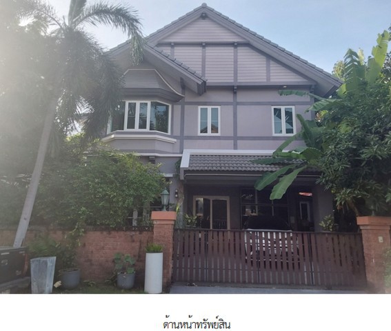 ขาย บ้านเดี่ยว โครงการลัดดารมย์ วัชรพล-รัตนโกสินทร์     ซอย 3 ถนนวัชรพล ตำบลคลองถนน อำเภอสายไหม กรุงเทพมหานคร  ราคา  11,720,000 บาท    รายละเอียดทรัพย์ -  เนื้อที่ 91.40 ตร.ว พื้นที่ใช้สอย 309.75 ตารางเมตร -  3 ห้องนอน 4 ห้องน้ำ  -  2 ที่จอดรถ  -  บ้านหันไปทางทิศ  พิกัดทรัพย์  :   https://maps.app.goo.gl/gT6VsFht2pRvbNbi6  สถานที่ใกล้เคียง   - ตลาดยิ่งเจริญ - บิ๊กซี ซูเปอร์เซ็นเตอร์ สะพานใหม่ - วัดเกาะสุวรรณาราม - ตลาดเซฟวัน�