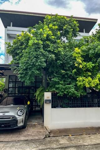 บ้านแฝด ใกล้เจปาร์ค ศรีราชาขายบ้านแฝด ตกแต่งแล้ว พร้อมอยู่ ทำเลดีใกล้เจปาร์ค ศรีราชา 3 ห้องนอน 3 ห้องน้ำ 38.5 ตารางวา--Location: เทศบาลนครแหลมฉบัง อำเภอบางละมุง ชลบุรี ประเทศไทยhttps://maps.app.goo.gl/mUeezL5gzjKk24P86--ติดต่อเจ้าของ 08-7571-5751ราคา 2.95 ล้าน--รายละเอียด-บ้านแฝด-38.5 ตรว-3 นอน-3 น้ำ-1 ห้องโถง-1 ห้องฟิตเนส-ครัวไทย-จอดรถ 2 คัน-เบอร์ติดต่อ 08-7571-5751