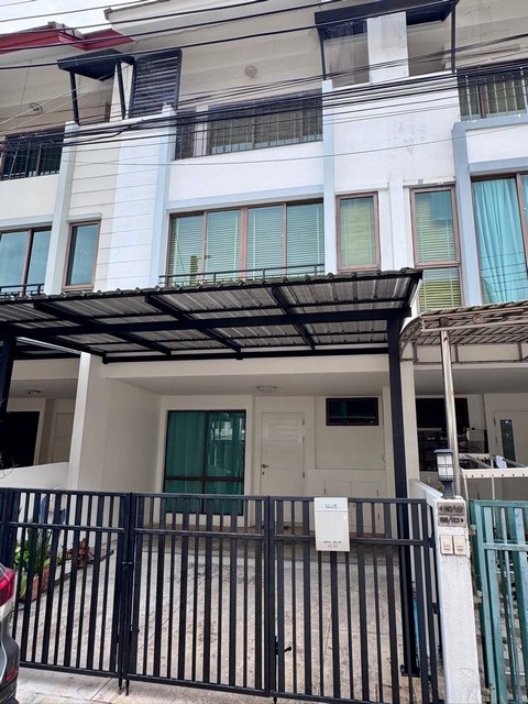 ให้เช่าทาวน์โฮม โครงการ เดอะ ไพรเวท สุขุมวิท บางจาก The Private Sukhumvit Bangchak ซอยสุขุมวิท 97/1 ใกล้ BTS บางจาก เหมาะพักอาศัยรหัส P705ค่าเช่า 45,000 บาท/เดือน สัญญาขั้นต่ำ 1 ปีติดต่อ คุณช่อผกา โทร 0616198565 LINE 0616198565สำรอง LINE 0812523279 ส่งลิ้งก์ไว้ได้เลย-ให้เช่าทาวน์โฮม 3 ชั้น โครงการ เดอะ ไพรเวท สุขุมวิท-บางจาก The Private Sukhumvit-Bangchak ซอยสุขุมวิท 97/1  ใกล้ BTS บางจาก-3 ชั้น หน้ากว้าง 5 เมตร-พื้นที่ใช้สอยประมาณ 170 ตารางเมตร-3 ห้�
