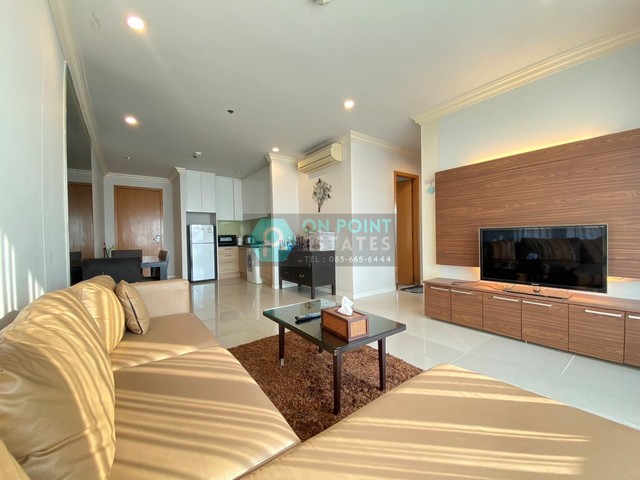 Circle Condominium (Agent Post)2 Bedrooms 2 Bathrooms for Rent** RENTAL PRICE : 45,000 Baht / month (1 Year Contract ) **Listing ID : A2627Location : Phetchaburi 36 AlleyRoom Type : 2 Bedrooms 2 BathroomsRoom Size : 75 Sq.m.Function :- Fully Furnished- Gym / Swimming pool / Sauna- Near BTS Nana, MRT Petchaburi, Airportlink Makkasanเซอร์เคิล คอนโดมิเนียมให้เช่า 2 ห้องนอน 2 ห้องน้ำ** ราคาเช่า : 45,000 บาท ต่อเดือน (สัญญา 1 ปี) **Listing ID : A2627พื้นที่ : เพชรบุรี 36ประเภท : 2 ห้องนอน 2 ห้องน้ำขนาด : 75 ตารางเมตรFunction :- ตกแต่งพร้อมอาศัย ฯ- ส่วนกลางประกอบด้วย ฟิตเนส / สระว่ายน้ำ / ซาวน่า ฯ- อยู่ใกล้ BTS นานา, MRT เ�