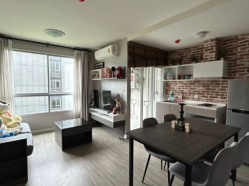 ให้เช่า 13,000/เดือน*D Condo Ping| ดี คอนโด พิงค์คอนโดติดเซ็นทรัล เฟสติวัล เชียงใหม่ห้องรีโนเวทใหม่เอี่ยมสุดๆ ลมเย็นสบายทั้งปี .ชั้น 5 ตึก A 1 ห้องนอน 1 ห้องน้ำ เฟอร์นิเจอร์ครบชุด รวมค่าส่วนกลาง แต่ ไม่รวมค่าน้ำค่าไฟ.จุดเด่น• ติด Central Festival Chiang Mai เดินถึงได้• ทำเลดี ใกล้ห้าง ร้านอาหาร โรงพยาบาล และแหล่งชุมชน• น้ำไม่ท่วม และไม่มีรอยร้าวจากแผ่นดินไหว.จอดรถสะดวกมากLobby รับรองขนาดใหญ�