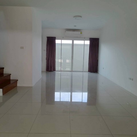 RTJ2299ให้เช่าทาวโฮม 3 ชั้นไกล้ Central Eastville , Lotus, HomePro, The Walk Festival โครงการม. ภณาสิริ เรสซิเดนซ์ เกษตร-นวมินทร์ (Panasiri) เนื้อที่ 22.00 ตร.ว. หน้ากว้าง 5.5 เมตร 3 ห้องนอน  3 ห้องน้ำ แอร์ 4 เครื่อง    จอดรถได้ 2 คัน contact : คุณเจี๊ยบ 092-851-6969Line : Keti2522ราคาเช่า 29,000 บาท/เดือน  (ค่าเช่าล่วงหน้า 1 เดือน ประกัน 2 เดือน ) สัญญาเช่า 1 ปี ถ. ประเสริฐมนูกิจ แขวงจรเข้บัว ลาดพร้าว กรุงเทพมหานคร 10230ถังเก็บน้ำ 1000 ลิตร  พร้อมปั้มน้ำ สำนักง�