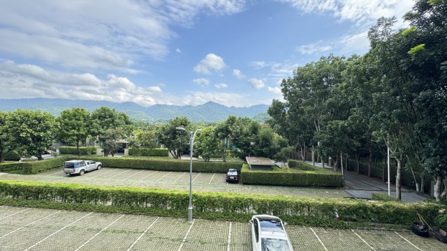 **ขายคอนโด Sansara (แสนดาว) ปากช่อง 2 ห้องนอน 2 ห้องน้ำ 84.05 ตร.ม. วิวภูเขา บรรยากาศรีสอร์ต พร้อมเข้าอยู่**## รายละเอียดทรัพย์หากคุณกำลังมองหาคอนโดที่ให้ความรู้สึกเหมือนบ้านพักตากอากาศ ท่ามกลางธรรมชาติและวิวภูเขาที่สวยงาม ห้องนี้คือคำตอบคอนโดแสนดาว ปากช่อง ห้องขนาดใหญ่ 84.05 ตารางเมตร ออกแบบพื้นที่ใช้สอยได้อย่างลงตัว พร้อมห้องนั่งเล่นกว้าง ครัวใช้งานจริง และระเบียง