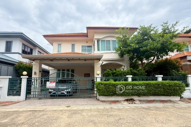 ขายหมู่บ้านรติรมย์พาร์ค ราชพฤกษ์-สวนผัก32 (DD002452)พื้นที่ 56 ตร.ว.ฟังก์ชั่น : 4 นอน 2 น้ำ 2 ที่จอดรถทิศ : ตะวันตกเฉียงใต้แถม : แอร์ 4 เครื่อง, ปั๊มน้ำ, แท็งค์น้ำจุดเด่นทำเลนี้- โครงการตั้งอยู่บนถนนราชพฤกษ์- ใกล้ห้างสรรพสินค้าเซ็นทรัล เวสต์วิลล์, เดอะ คริสตัล เอสบี ราชพฤกษ์, เดอะวอล์ค ราชพฤกษ์- ใกล้โรงเรียนเทพศิรินทร์ นนทบุรี, มหาวิทยาลัยราชพฤกษ์- ใกล้โรงพยาบาลเจ้าพระยา, โรง
