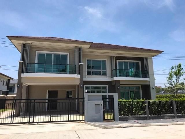 ให้เช่าบ้านเดี่ยวหรู 2 ชั้น 95 ตรว 4 ห้องนอน The Palm กรุงเทพกรีฑา-วงแหวน ถนนเลียบกาญจนาภิเษก สังคมคุณภาพ ใกล้ Brighton Collegeติดต่อ:: ชยา โทร/ID Line:: 0942823961Link Line:: https://line.me/ti/p/3xFA1An8Kcรหัส# T26-995บ้านเดี่ยวหรู 2 ชั้น The Palm กรุงเทพกรีฑา-วงแหวน ถนนเลียบกาญจนาภิเษก สังคมคุณภาพ ใกล้ Brighton College• เนื้อที่ 95 ตารางวา• พื้นที่ใช้สอย: 308 ตร.ม.• 4 ห้องนอน (แอร์+เฟอร์ทุกห้อง)• 4 ห้องน้ำ• 1 ห้องรับแขก 1 ส่วนอเนกประสงค์• ส่วนรับปร�