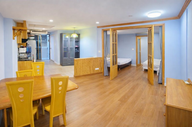 BTS เซนต์หลุยส์ 499ม.ชั้น10 64 ตร.ม. 14,998 บาท/เดือนสาทร11 2นอน คอนโดให้เช่า Happy Land Sathorn Suite 2น้ำ ใกล้ห้องกว้าง พร้อมเฟอร์ฯ และเครื่องใช้ไฟฟ้าครบ เหมาะสำหรับอยู่อาศัย ใจกลางสาทร เดินทางสะดวก สถานศึกษา แหล่งไลฟ์สไตล์ครบครัน และสกายวอล์ก  เชื่อมถนนหลักหลายสาย เข้า-ออกได้สะดวกรวดเร็ว ค่าเช่า Sathorn11. 2bed Condo for rent Happy Land Sathorn Suite  BTS SaintLouis 499m. 10th fl 64sq.m. 14,998 THB/month. 2bath Near St. Louis Hospital 650 m. Fully furnished with complete appliances. Ideal for living in the heart of Sathorn Convenient acc
