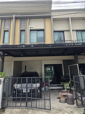 ให้เช่าทาวน์โฮม2ชั้น #บ้านเช่าราชพฤกษ์ 345ปทุมธานี•22ตรว.•3ห้องนอน 2ห้องน้ำ •1ห้องโถง •1ห้องครัว •แอร์ 2 ตัว  •เฟอร์นิเจอร์บางส่วน•จอดรถได้ 1 คันสิ่งอำนวยความสะดวกในโครงการ - พื้นที่สำหรับเด็ก - สระว่ายน้ำ - ฟิตเนส - สวนสาธารณะ - ระบบรักษาความปลอดภัย 24 ชม. พร้อมกล้อง CCT - สวนขนาดใหญ่ - สนามบาส สนามเด็กเล่นโครงการทาวน์โฮม S GATE TOWN ราชพฤกษ์ 345 ตั้งอยู่ในซอยวัดลำโพ ตำบลลำโพ อำเภ